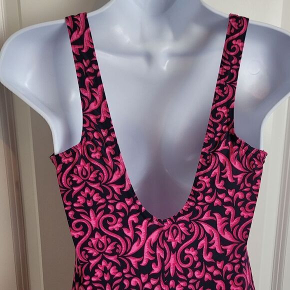 LANDS' END One Piece Swimsuit - Picture 5 of 8